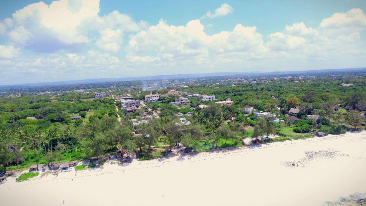 The Pool House & The Colobus House, Bella Seaview, Diani Beach, Kenya Eksteriør bilde