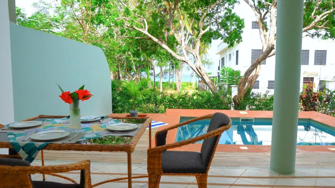 The Pool House & The Colobus House, Bella Seaview, Diani Beach, Kenya Eksteriør bilde